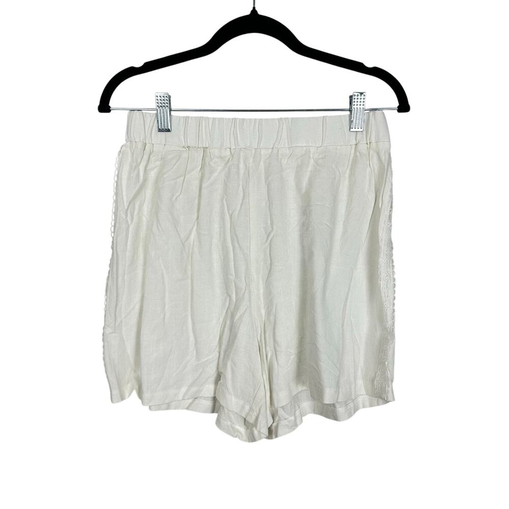 Cupshe Pullon Lace Trim Shorts Size Medium NWT Resortwear Beach Vacation
